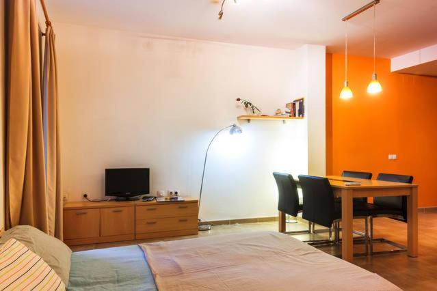 Ferienwohnung Loft In 1Th Floor & Terrace In 4Th Floor Valencia Exterior foto