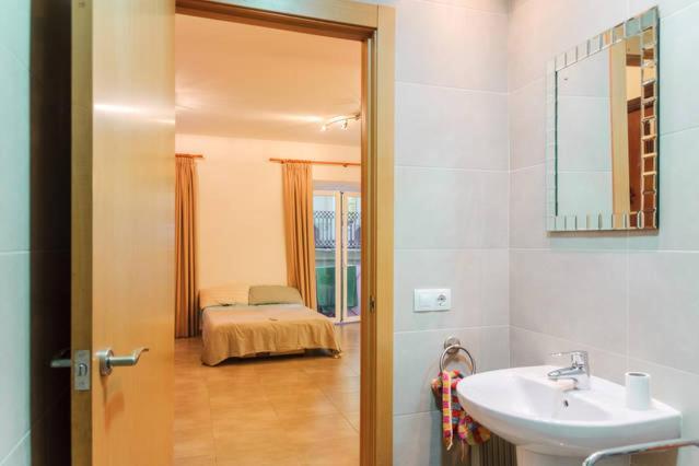 Ferienwohnung Loft In 1Th Floor & Terrace In 4Th Floor Valencia Exterior foto